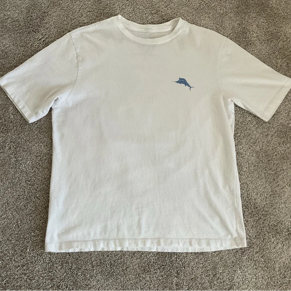 Tommy Bahama Tee Shirt Men’s Graphic Shake Well Hawaii Surf White S